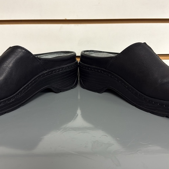 KLOGS PORTOFINO BLACK LEATHER SLIP RESISTANT PLATFORM CLOGS COMFORT FOOTBED SZ 7 - Picture 9 of 11